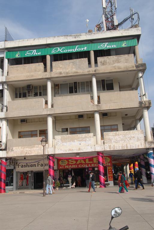 The Komfort Inn Chandigarh Bagian luar foto