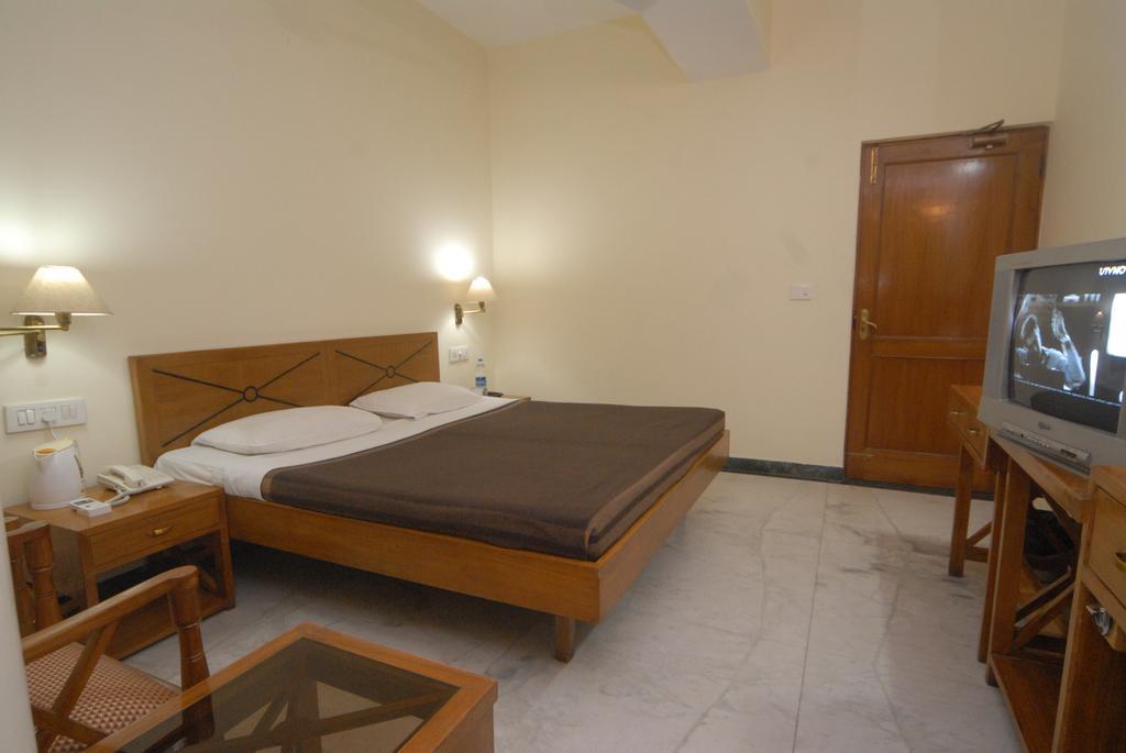 The Komfort Inn Chandigarh Ruang foto