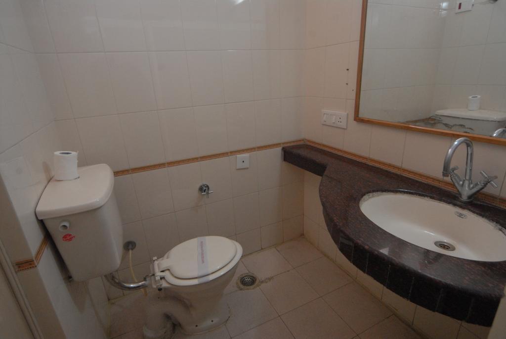 The Komfort Inn Chandigarh Ruang foto